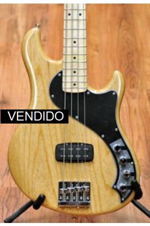 Fender Deluxe Dimension 4 Natural